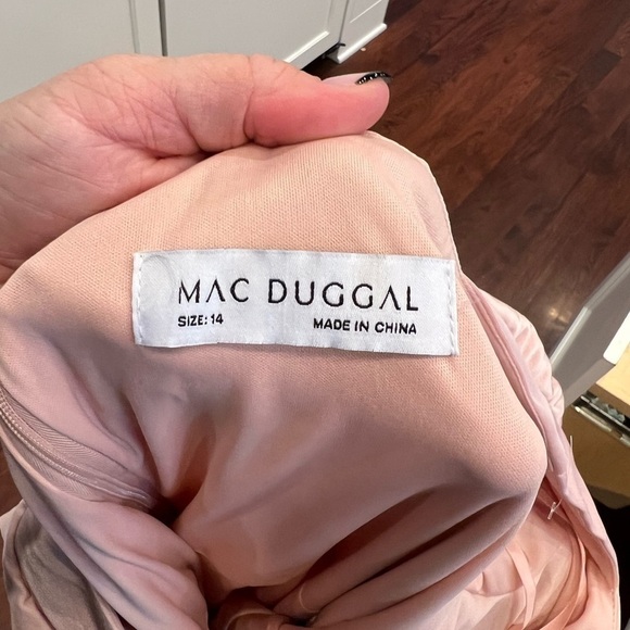 Mac Duggal Women's Flounced Sleeve Square Neck Column Gown Dress - Picture 7 of 7